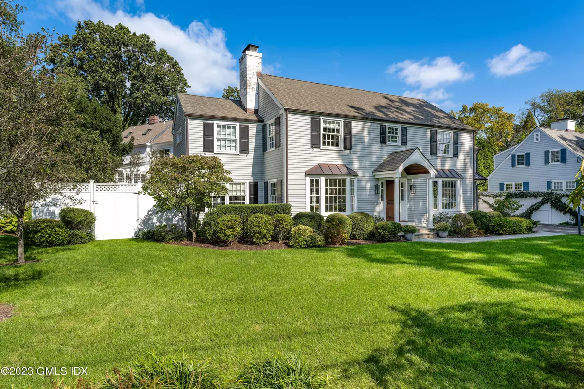 Riverside, CT 06878,10 Field RD