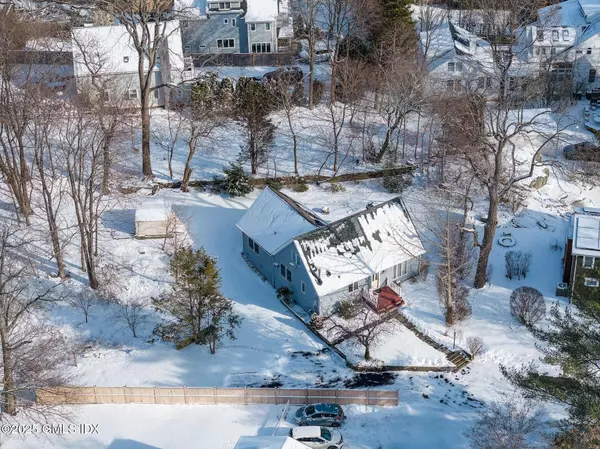 Old Greenwich, CT 06870,17 End AVE