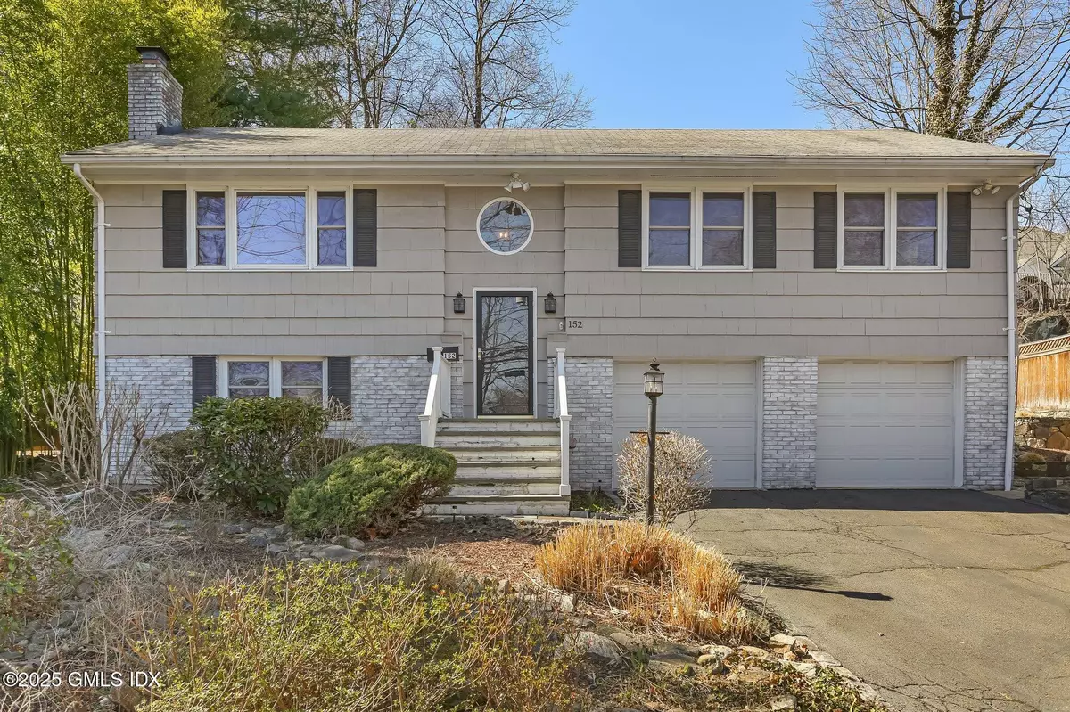 Cos Cob, CT 06807,152 Valley RD