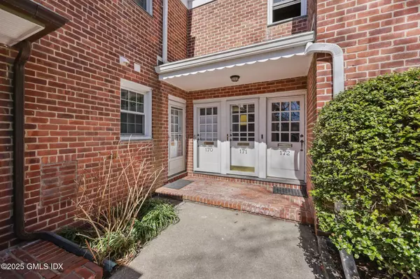 Greenwich, CT 06830,172 Putnam Park