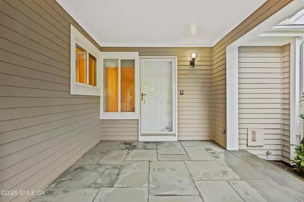 Stamford, CT 06902,58 Doral Farm RD