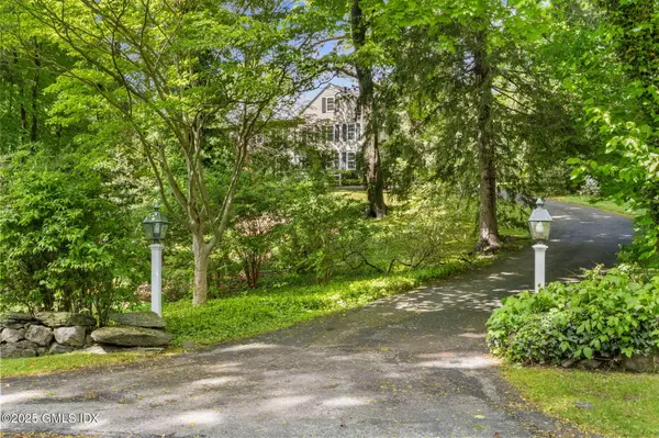 Greenwich, CT 06830,296 Old Church RD