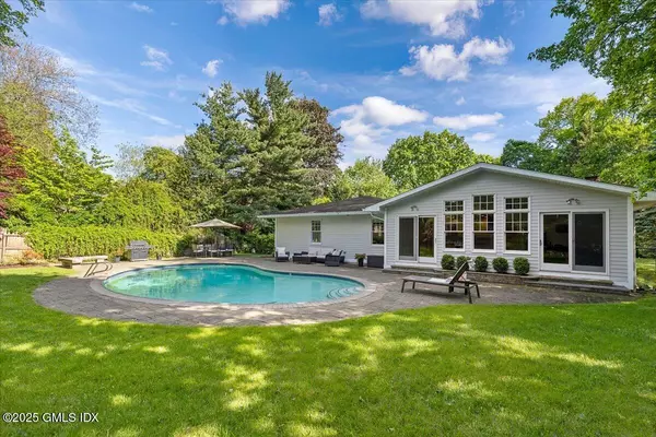 76 Riverside AVE, Riverside, CT 06878