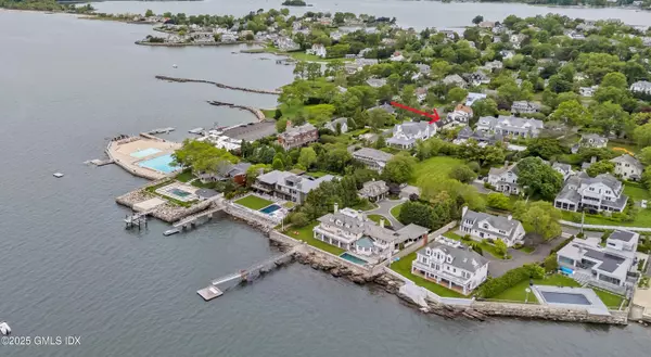 Old Greenwich, CT 06870,30 Meadowbank RD