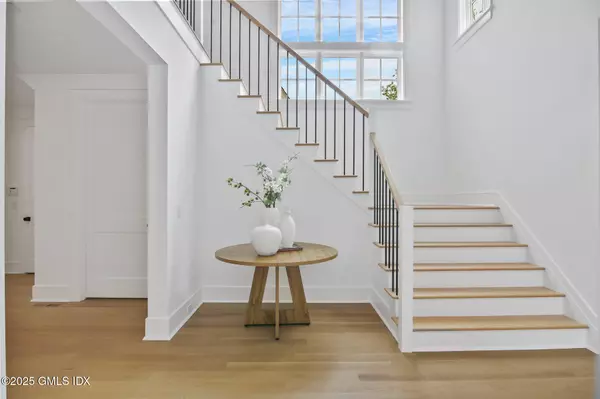 Cos Cob, CT 06807,8 Fado LN