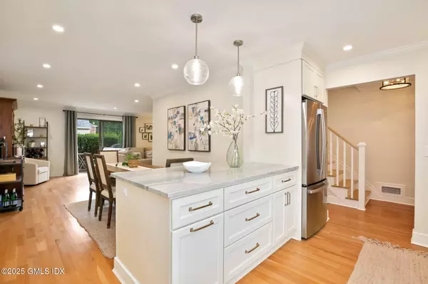 Cos Cob, CT 06807,75 Cos Cob AVE #9