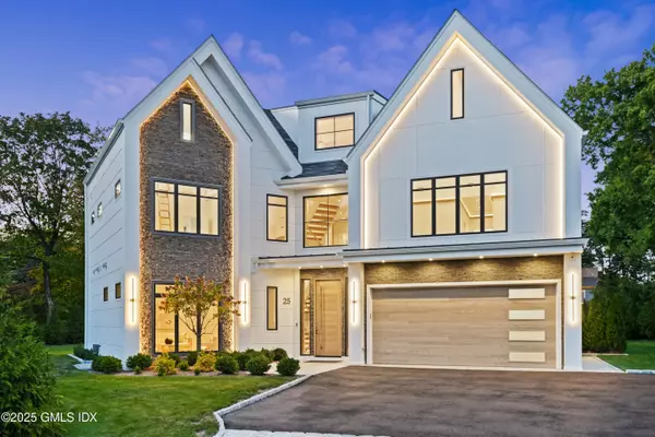 25 Dialstone LN, Riverside, CT 06878