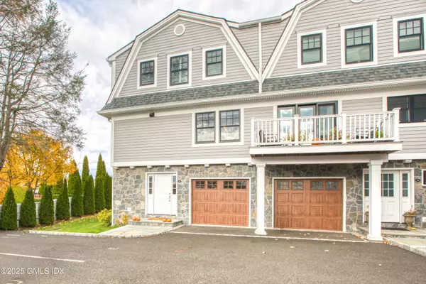 24 Harold ST #E, Cos Cob, CT 06807