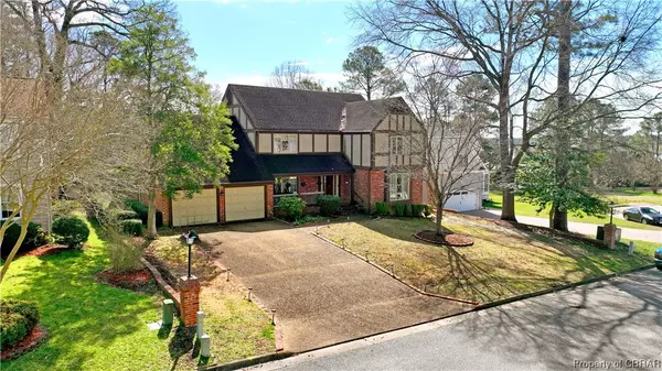 72 Waterview DR, Newport News, VA 23608