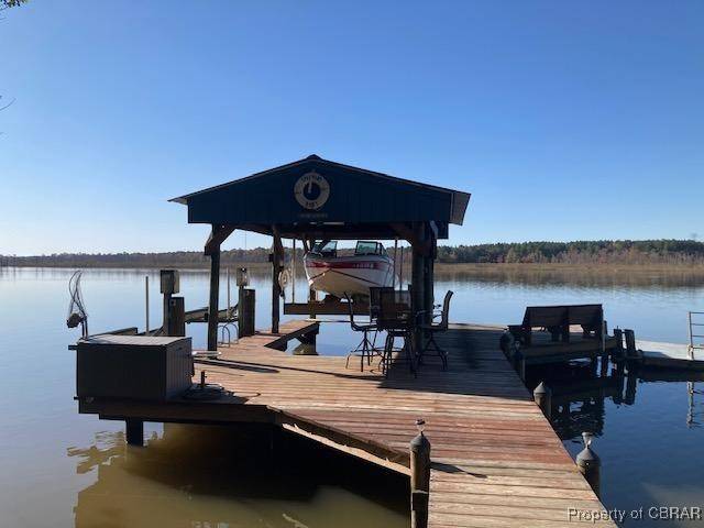 299 Benvenue Farms RD, Little Plymouth, VA 23091