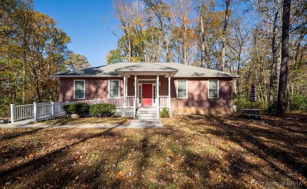 44 Old Glebe Point RD, Burgess, VA 22432