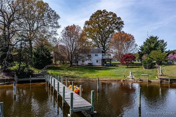150 E Harbor DR, Reedville, VA 22539