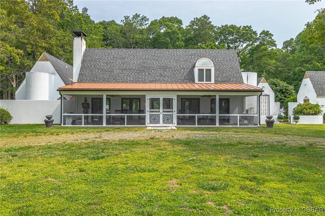 1083 Ottoman Ferry RD, Mollusk, VA 22503
