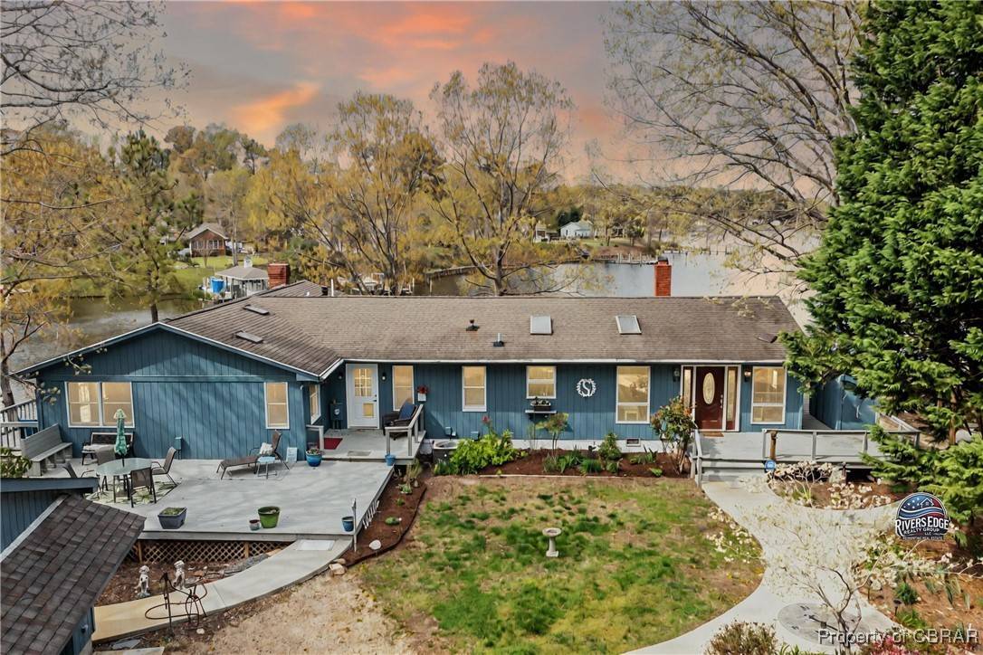 152 Swann CT, Reedville, VA 22539