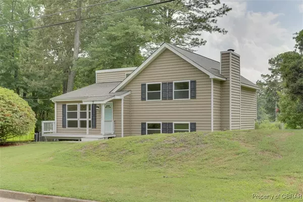 7 Cathy DR, Newport News, VA 23608