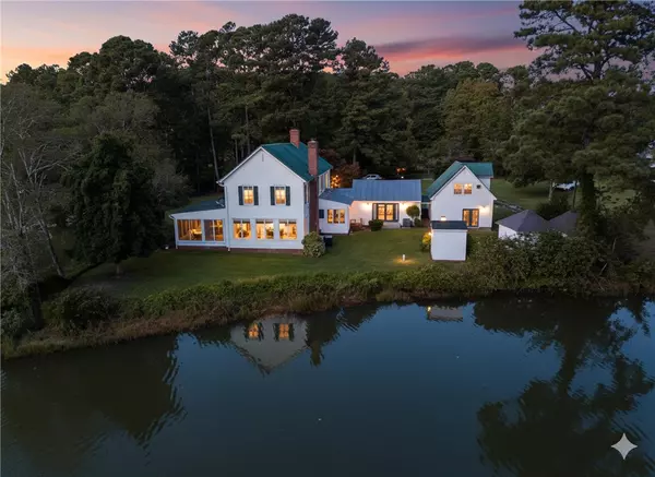 Mathews, VA 23109,140 Morris Creek LN