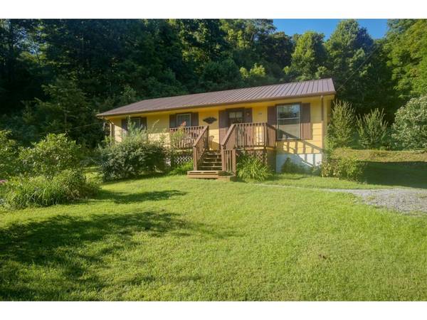 267 The LN, Dante, VA 24272