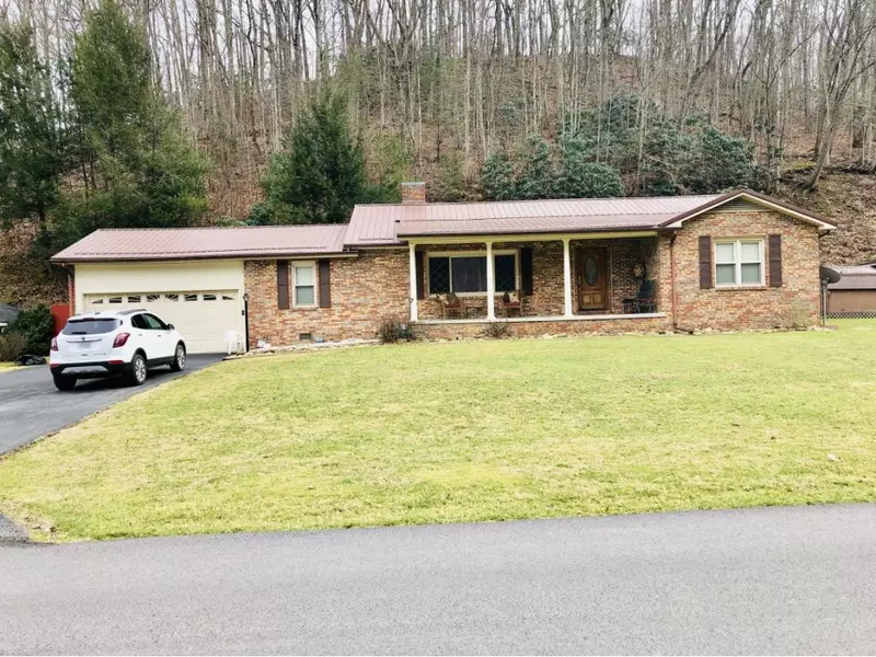 229 Jackson ST, Clintwood, VA 24228