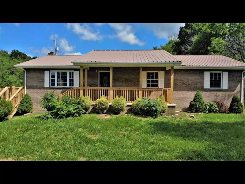 1172 Palmer Hollow RD, Bybee, TN 37713