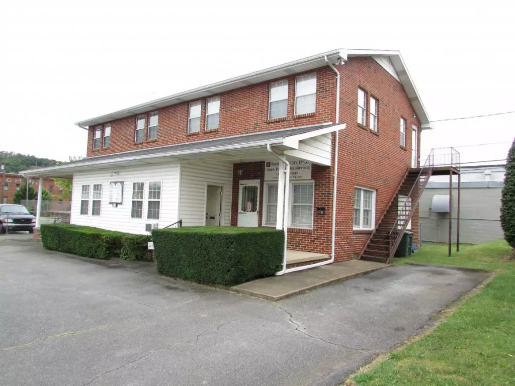 Elizabethton, TN 37643,516 Broad ST