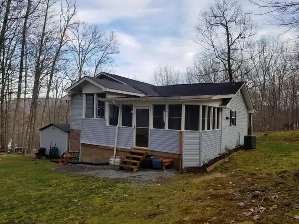 Big Stone Gap, VA 24219,119 Morris CIR