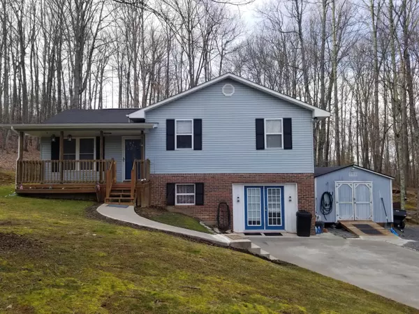 119 Morris CIR, Big Stone Gap, VA 24219