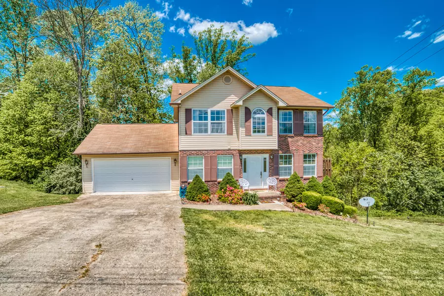 207 Tiffany SQ, Bristol, VA 24201