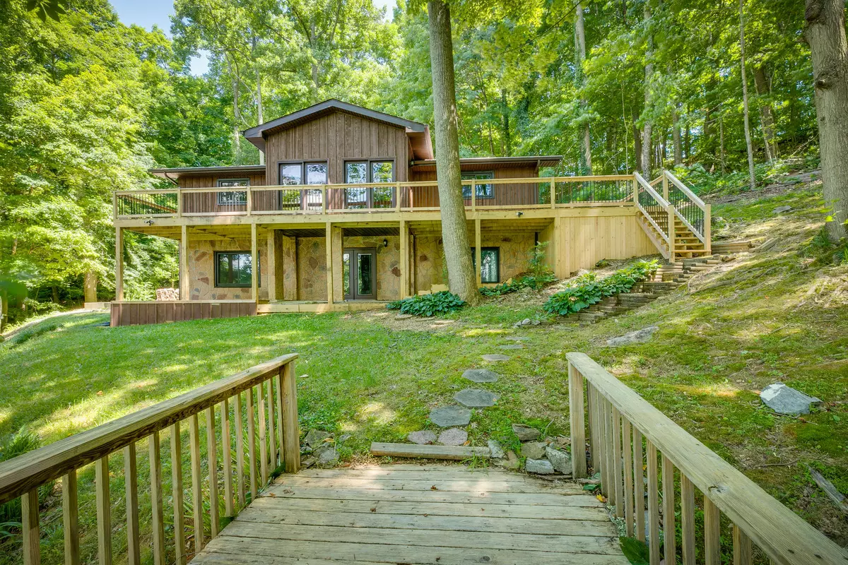 Piney Flats, TN 37686,380 Lakewind DR