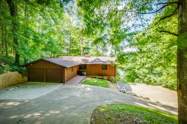 Piney Flats, TN 37686,380 Lakewind DR