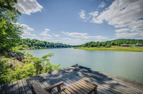 Piney Flats, TN 37686,380 Lakewind DR