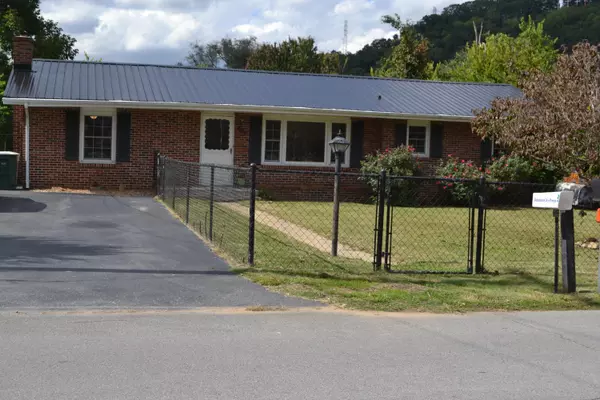 807 Sycamore ST, Elizabethton, TN 37643