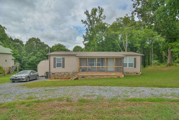 431 Berry Ridge RD, Jonesborough, TN 37659