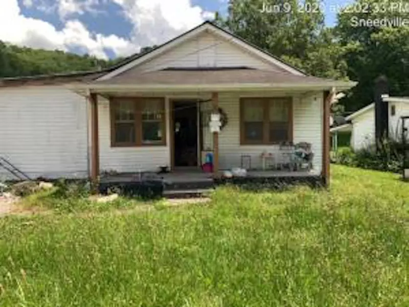 1692 Main ST, Sneedville, TN 37869