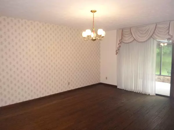 Blountville, TN 37617,345 Green LN