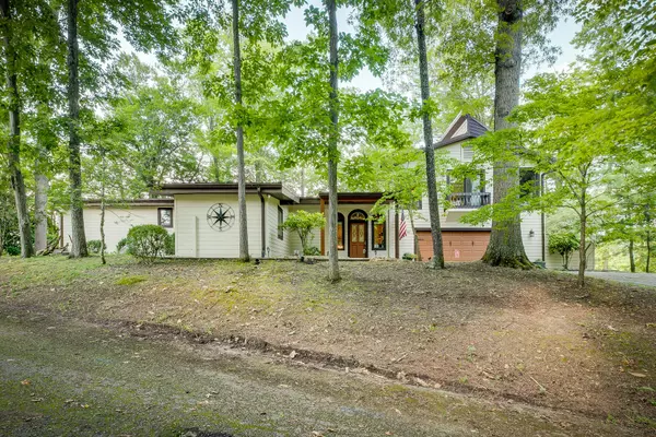 383 Sugar Hollow Acres Private DR, Piney Flats, TN 37686