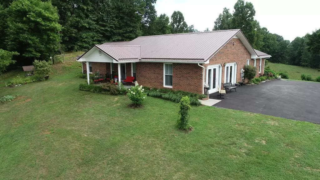 20363 Haskell Station RD, Bristol, VA 24202