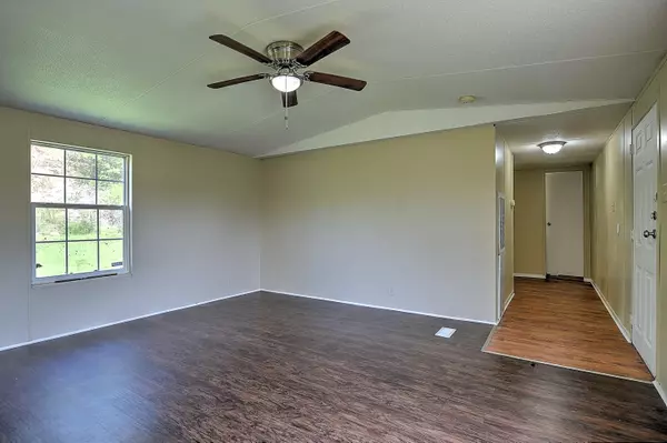 Greeneville, TN 37745,5750 Whitehouse RD