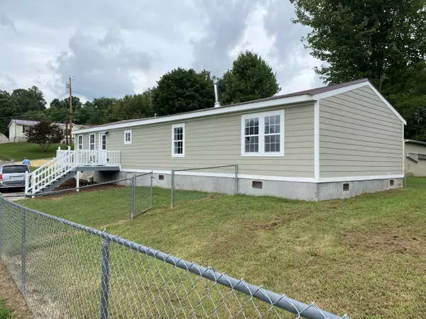 Elizabethton, TN 37643,124 Betterley PL