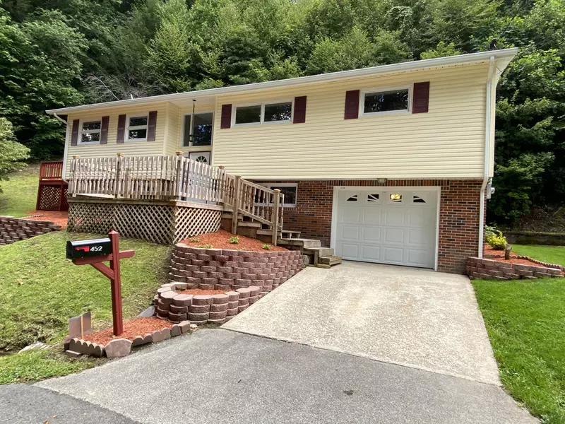 452 Woodland TER, Norton, VA 24273