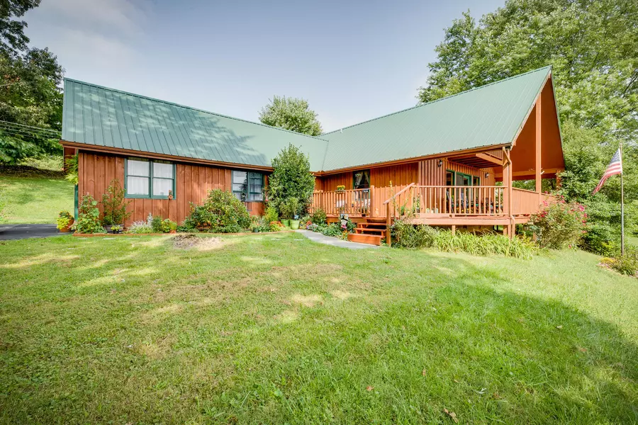 140 Buckeye Road RD, Unicoi, TN 37692