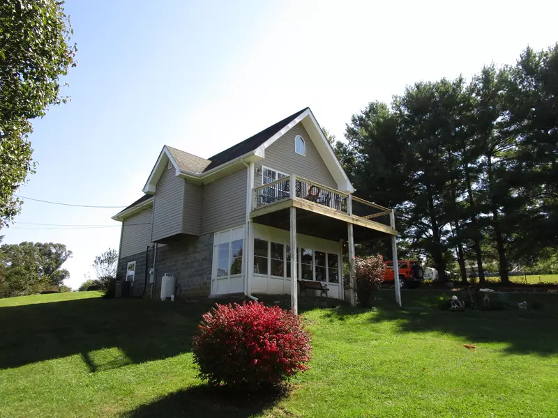 522 Hales Chapel RD, Gray, TN 37615