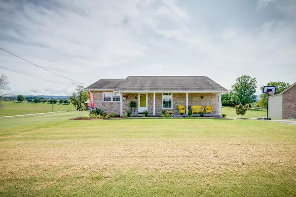 340 Berry Ridge RD, Jonesborough, TN 37659