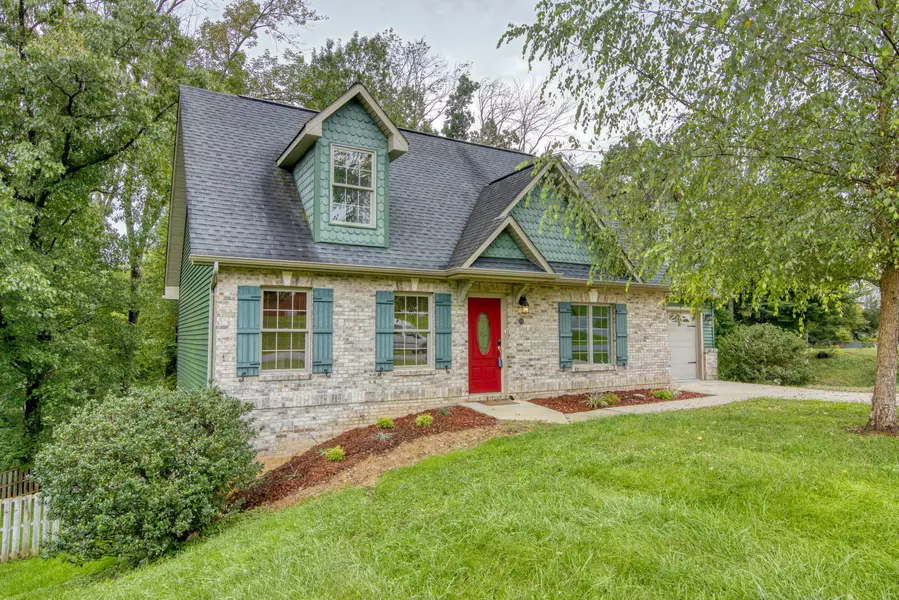 170 Greyland DR, Gray, TN 37615