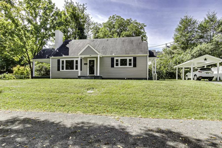 207 Kenwood DR, Greeneville, TN 37745