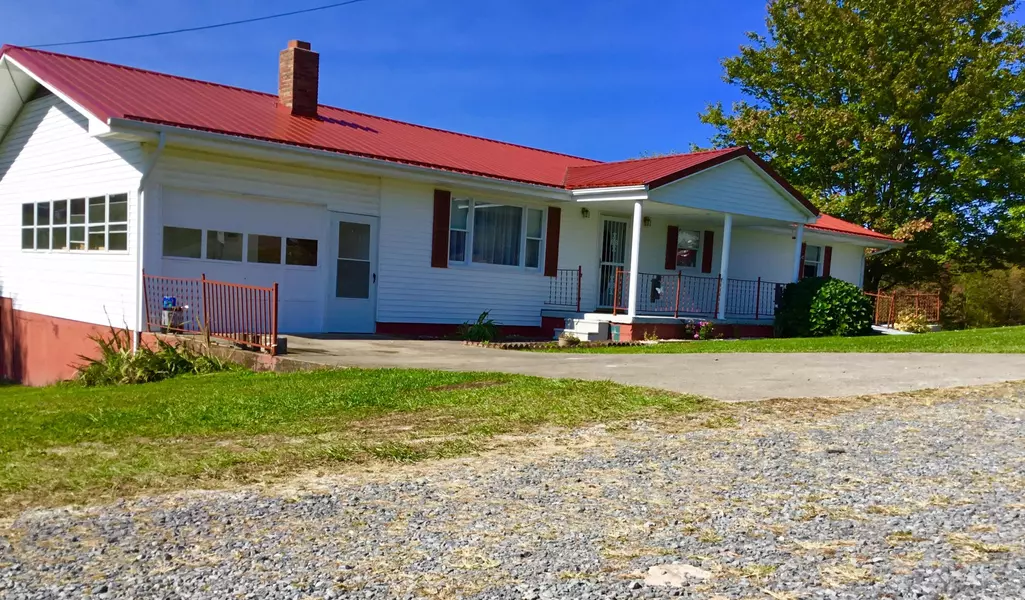 323 Hillside Farms, Clintwood, VA 24228