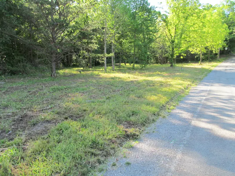 512 Lawing RD, Chuckey, TN 37641