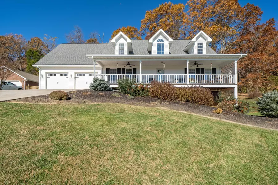 1399 Martins Glen LN, Gray, TN 37615