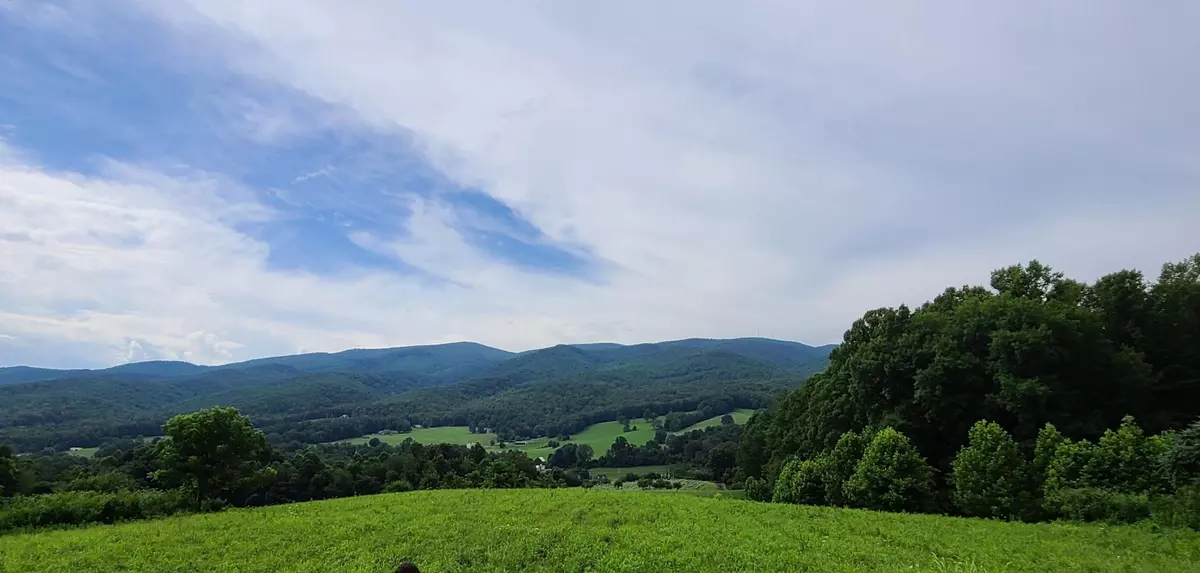 Elizabethton, TN 37643,000 Peters Hollow RD