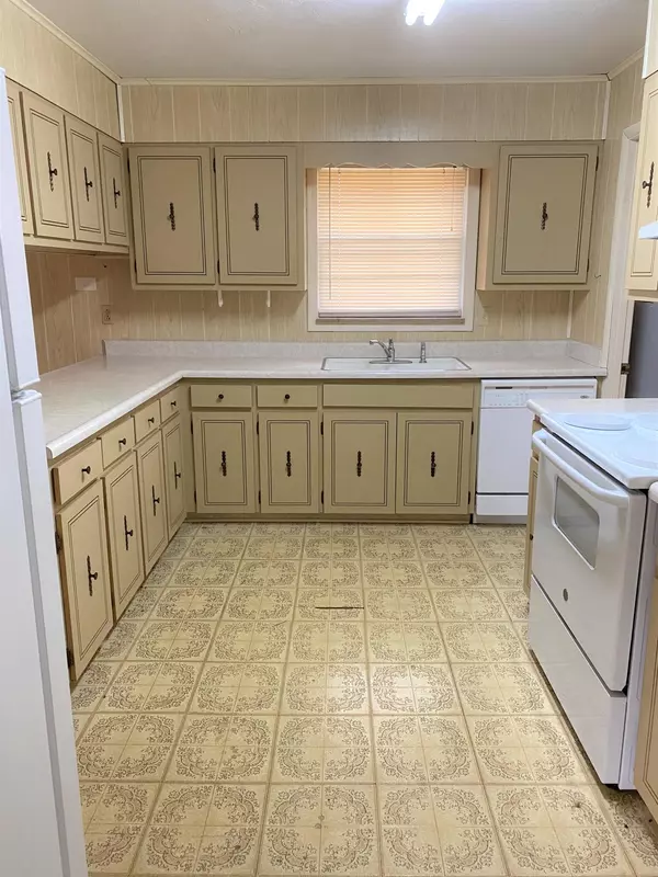 Greeneville, TN 37743,909 Martingale DR