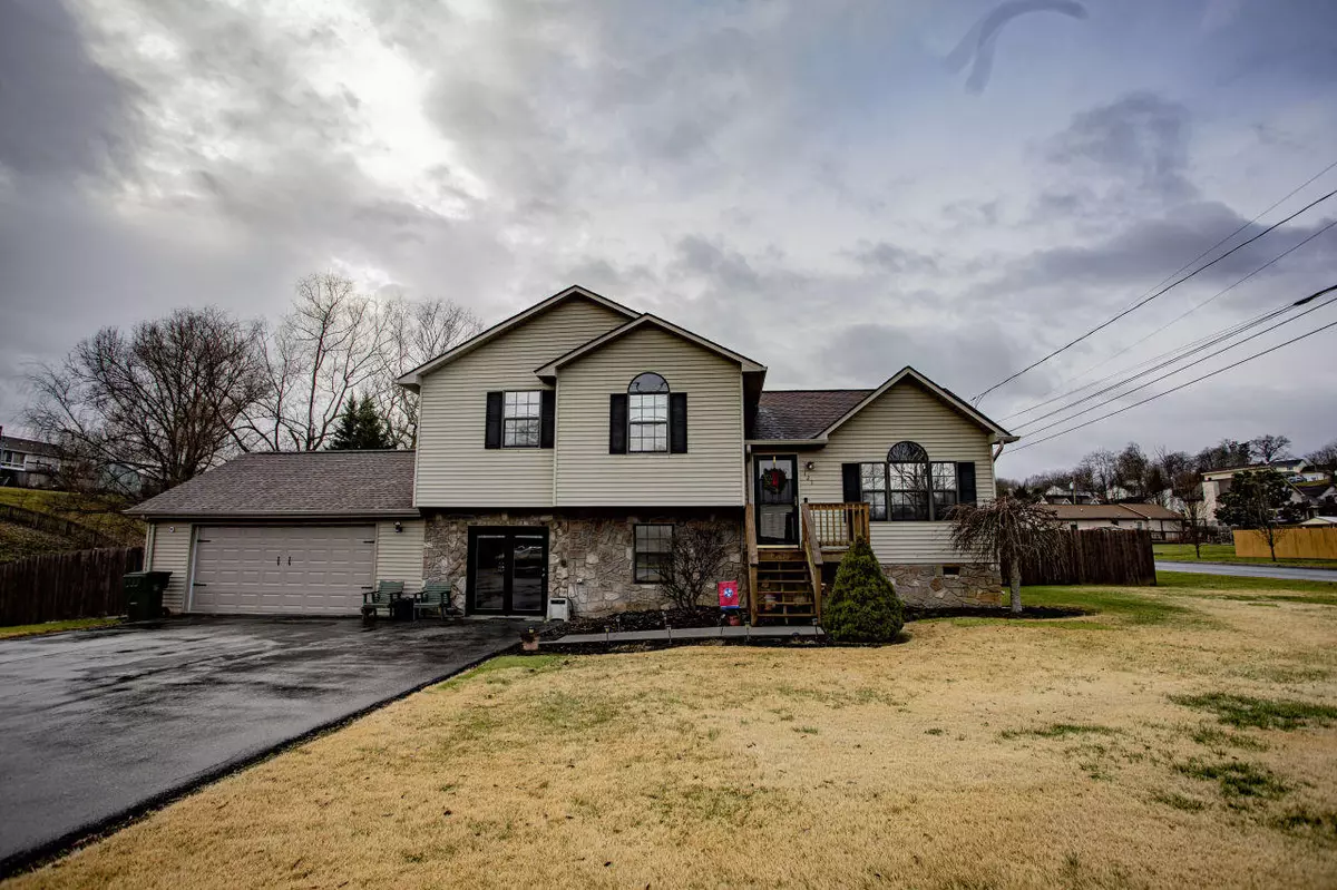 Gray, TN 37615,121 Ridgeview DR